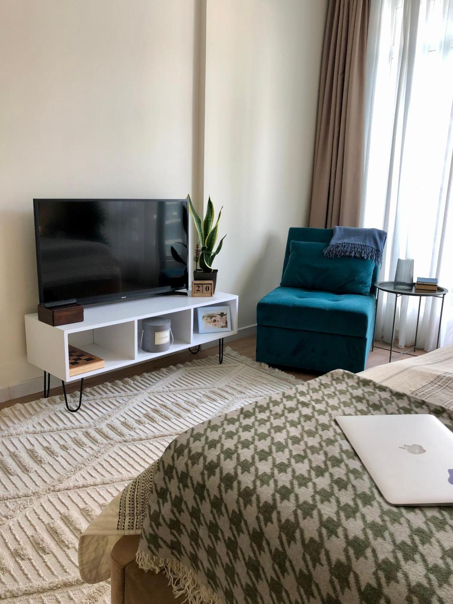 White Apartment Батуми Экстерьер фото