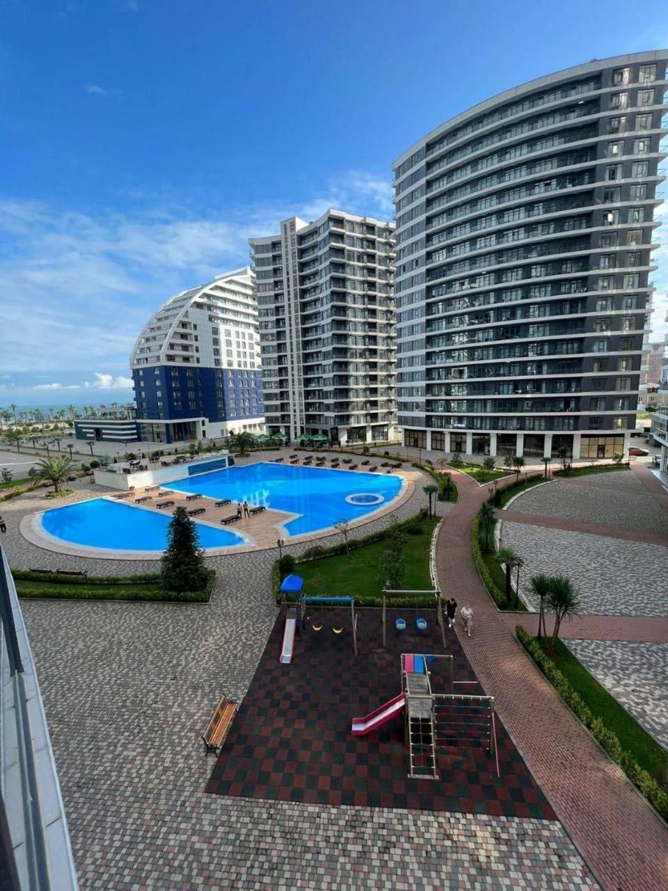 White Apartment Батуми Экстерьер фото